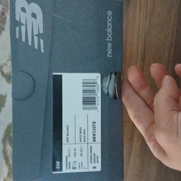 550 new balance shoes - Picture 4 of 4